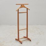 669314 Valet stand